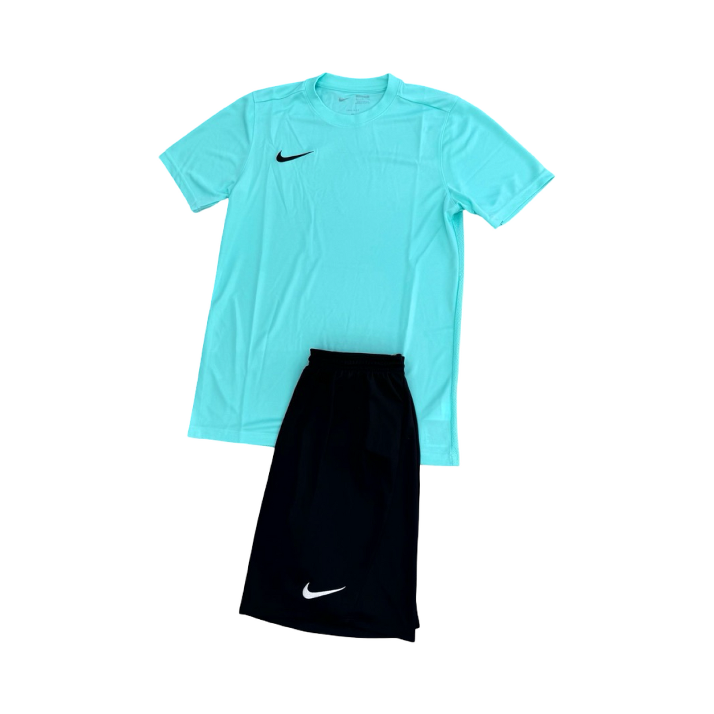 NIKE SHORTS & T’SHIRT SET