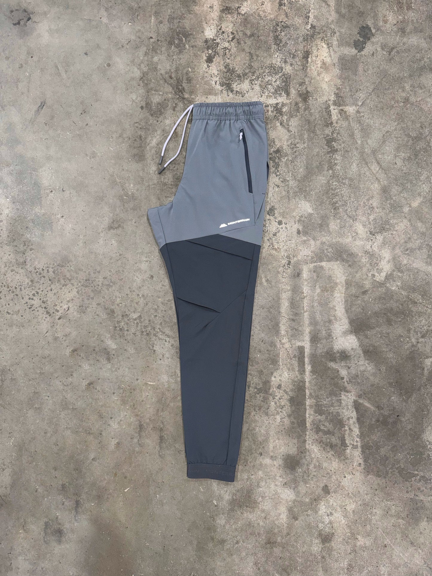 Monterrain Vault Woven Pant - Grey