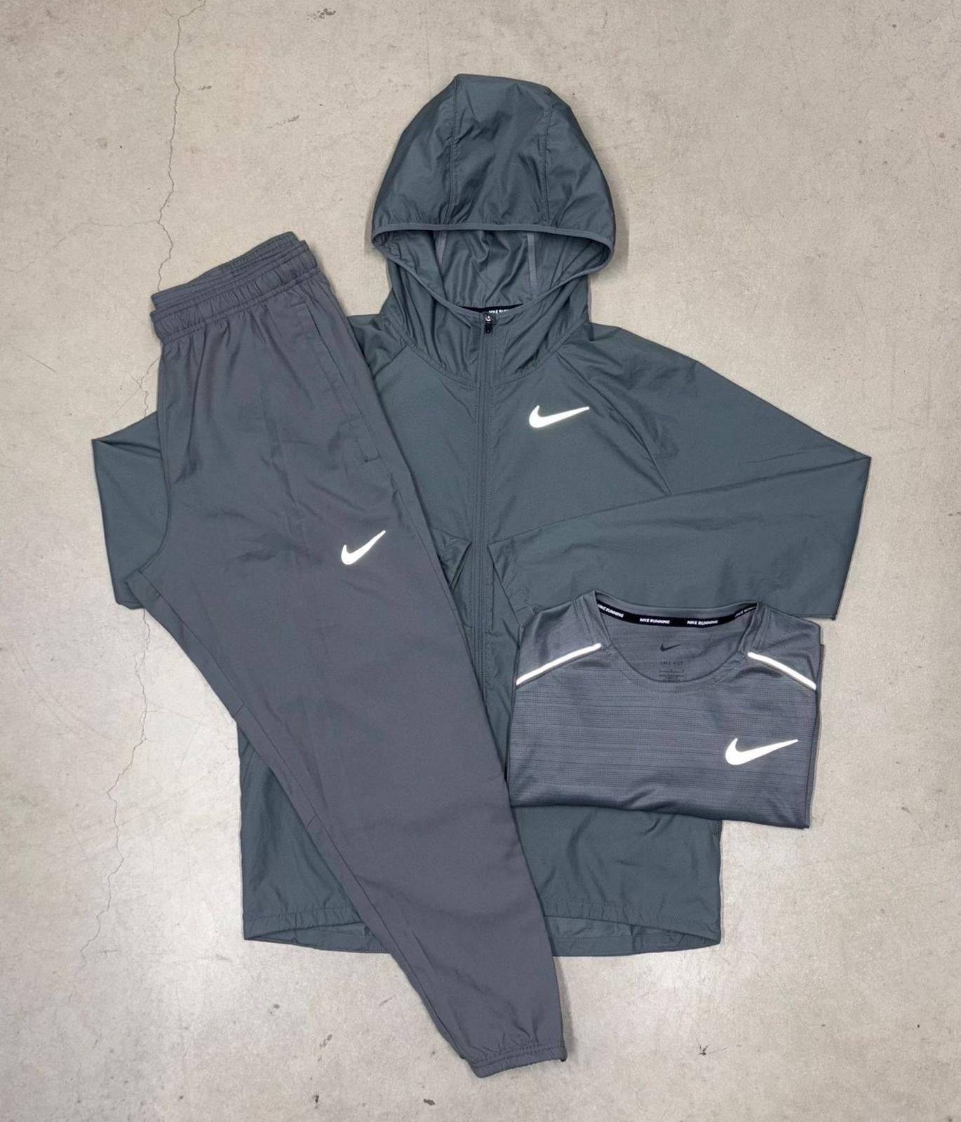 ESSENTIAL CHALLENGER NIKE TRIO SET