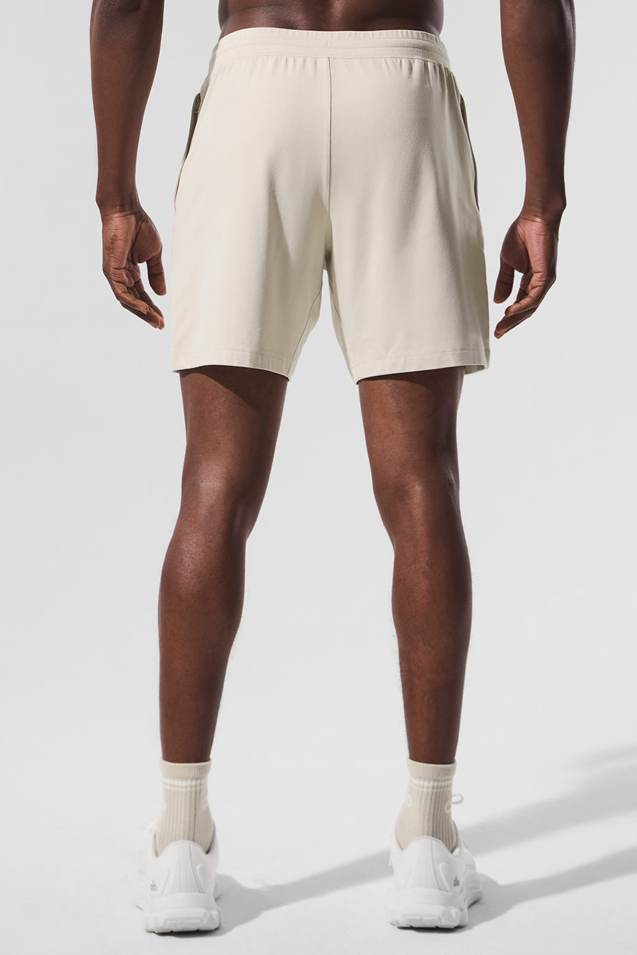 Alo 7" Conquer React Performance Short - Bone