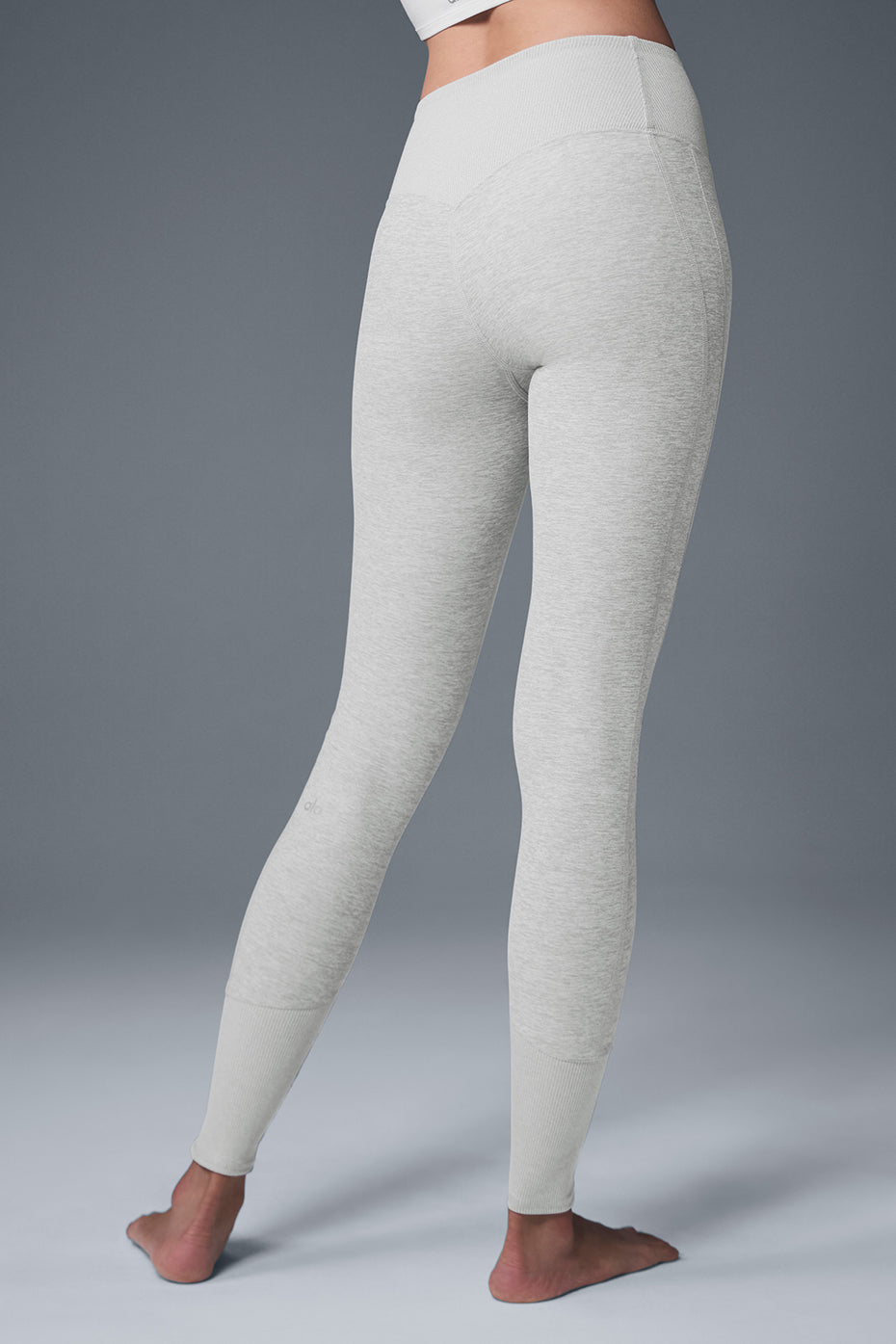 Alo High-Waist Alosoft Lounge Legging - Athletic Heather Grey
