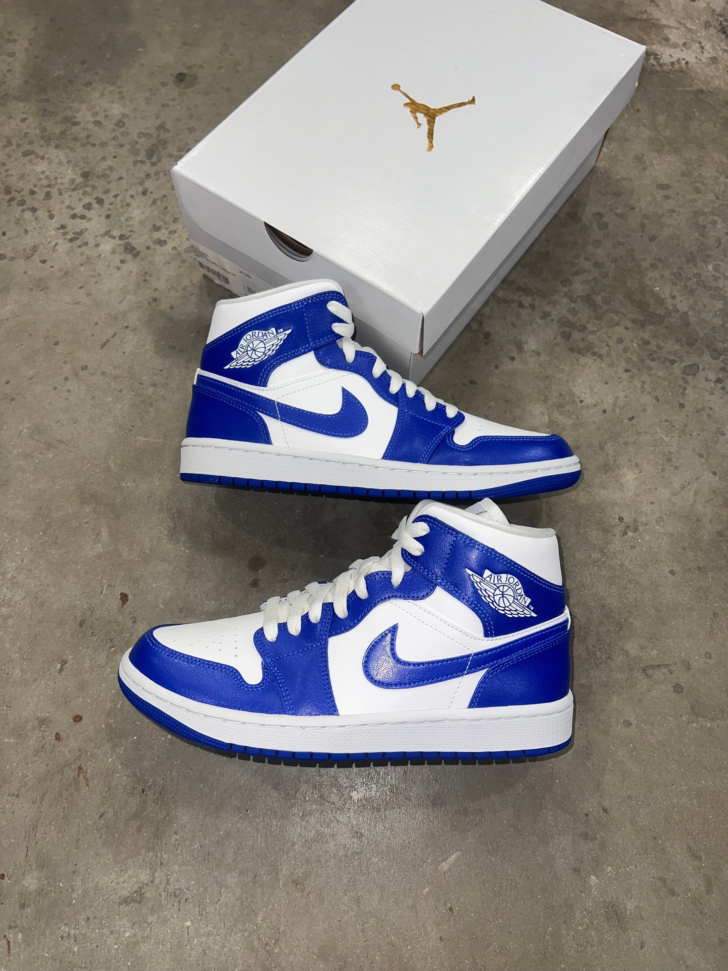 Nike Air Jordan - Blue / White