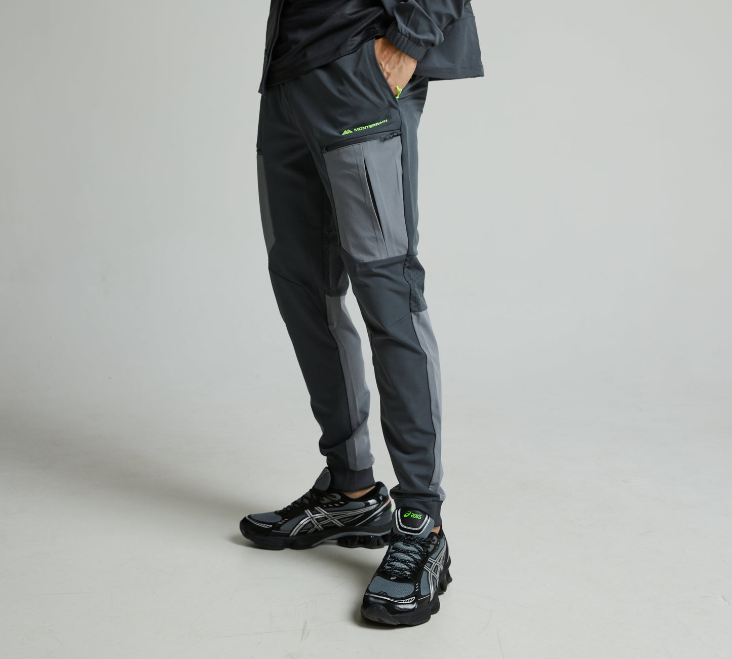 Monterrain Orbit Woven Pant - Grey