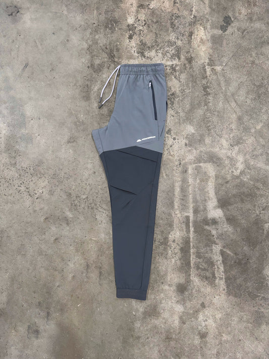 Monterrain Vault Woven Pant - Grey