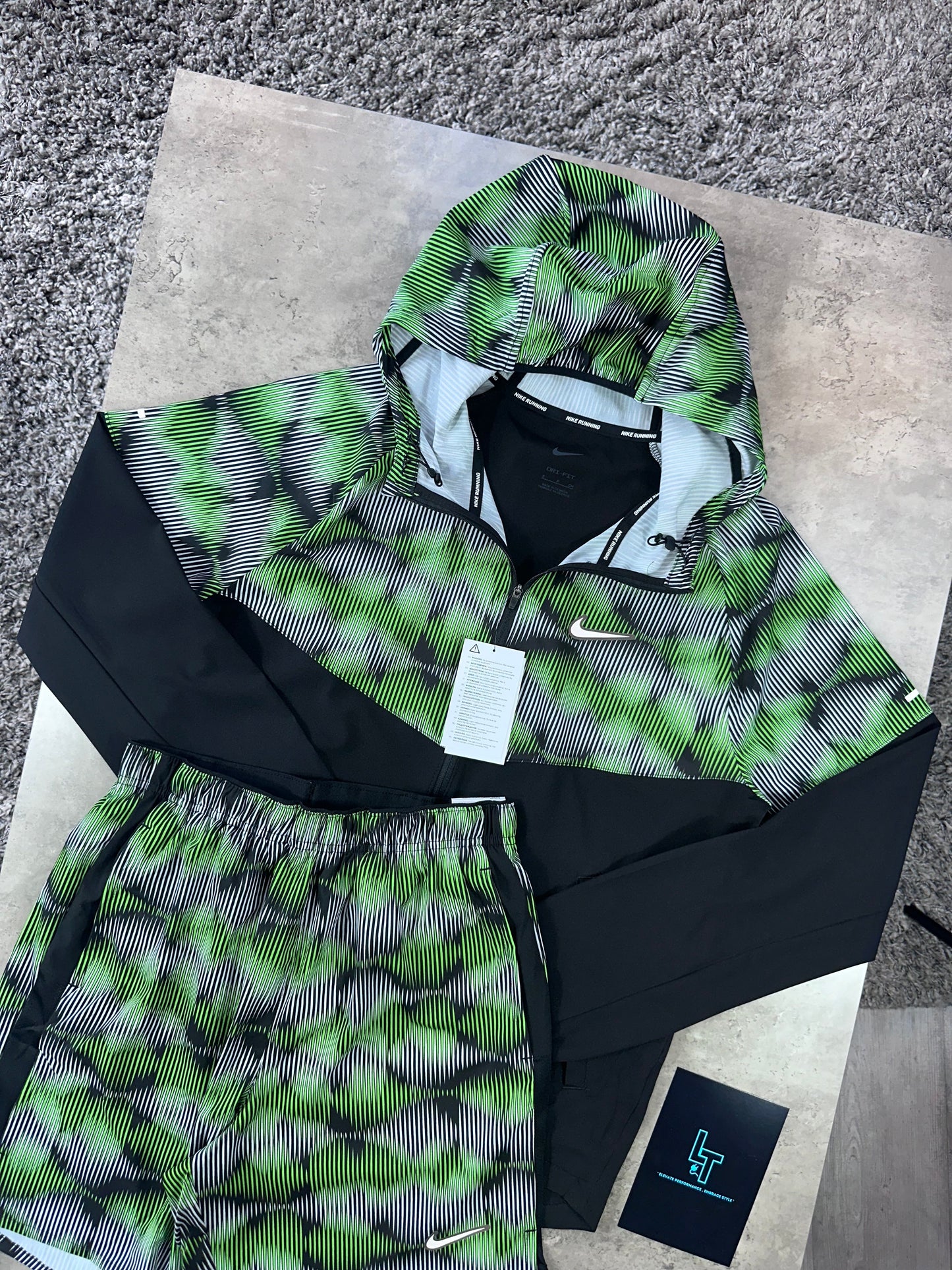 NIKE JACKET SET - GREEN/BLACK