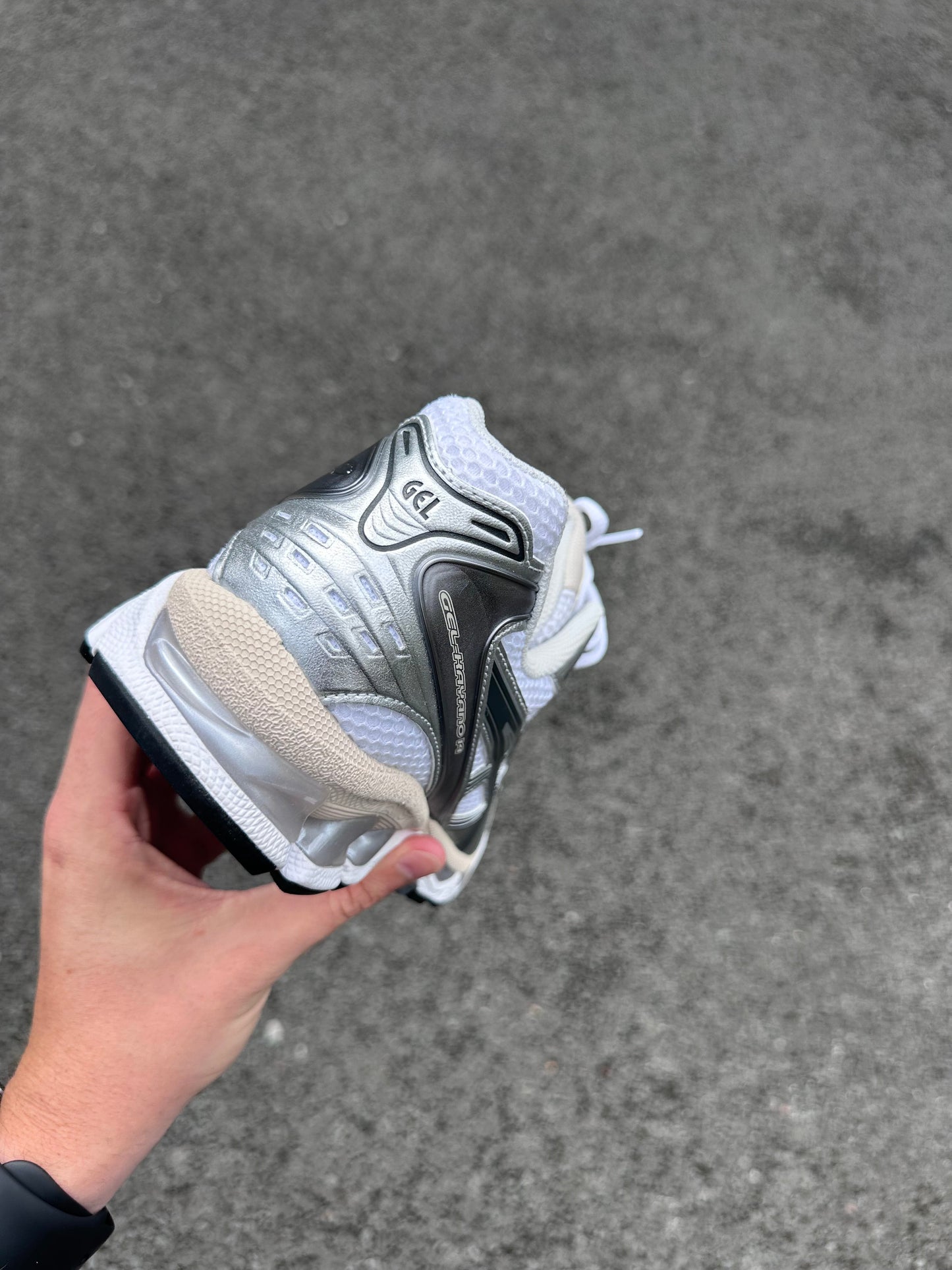 ASICS GEL KAYANO - WHITE / SILVER