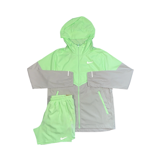 NIKE WINDRUNNER/SHORTS SET VAPOUR GREEN