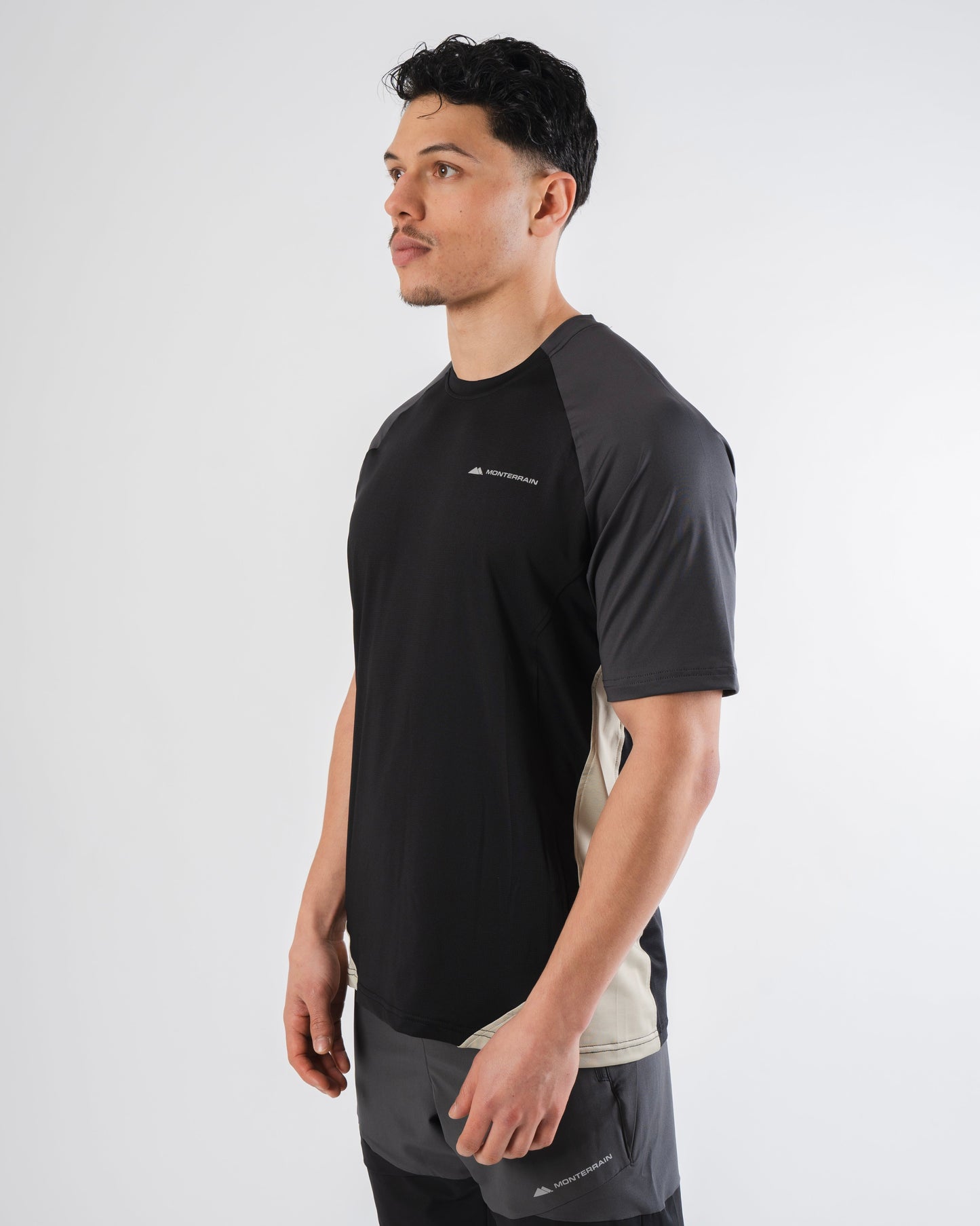Monterrain Vault Woven T Shirt - Black / Fossil