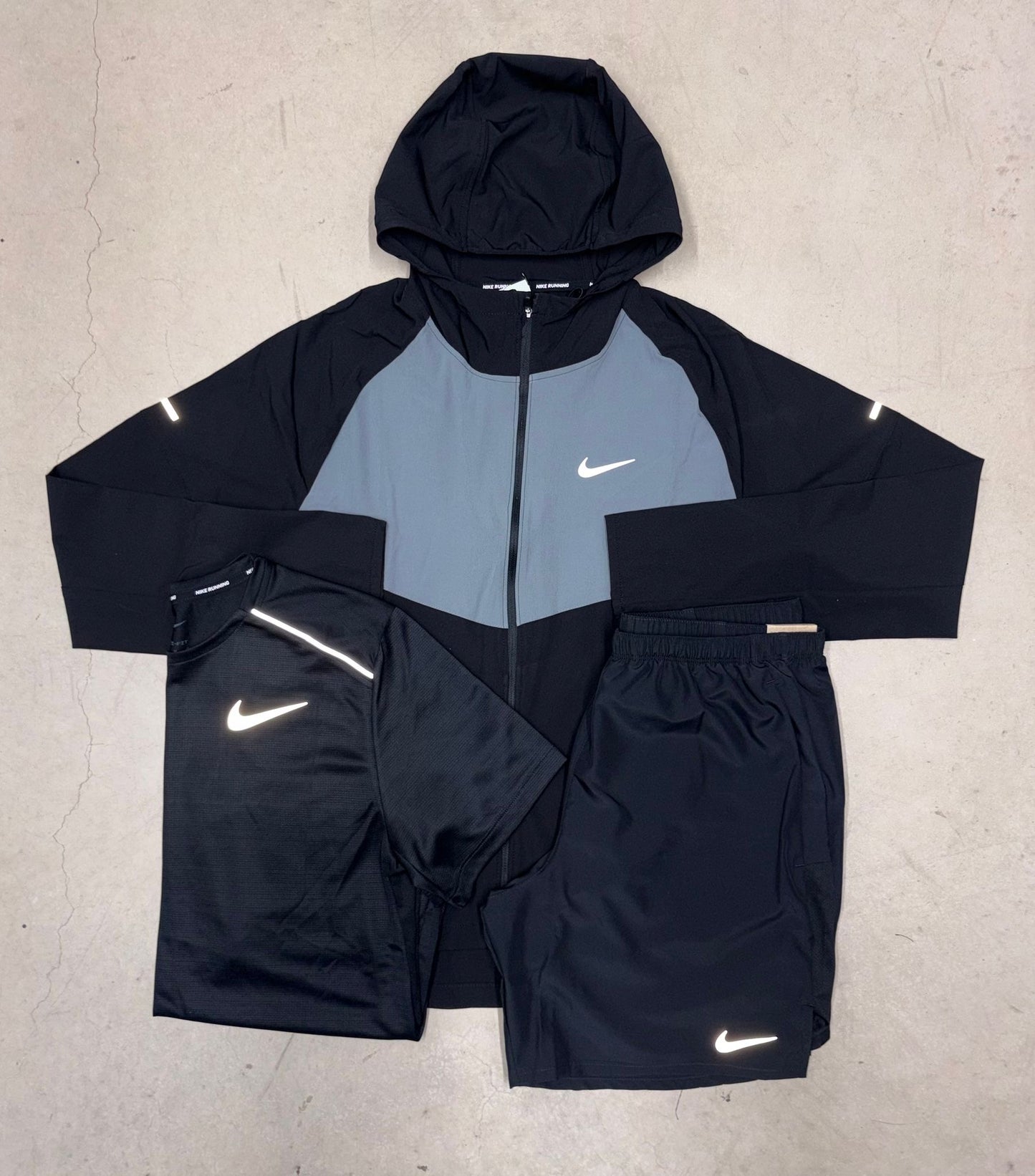 NIKE TRIO SET