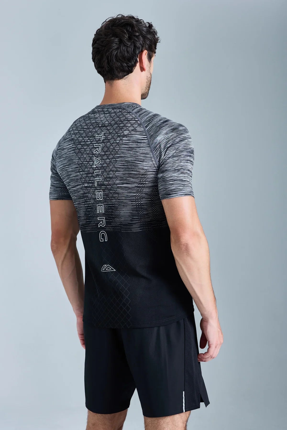 Trailberg Stride Seamless T Shirt - Black