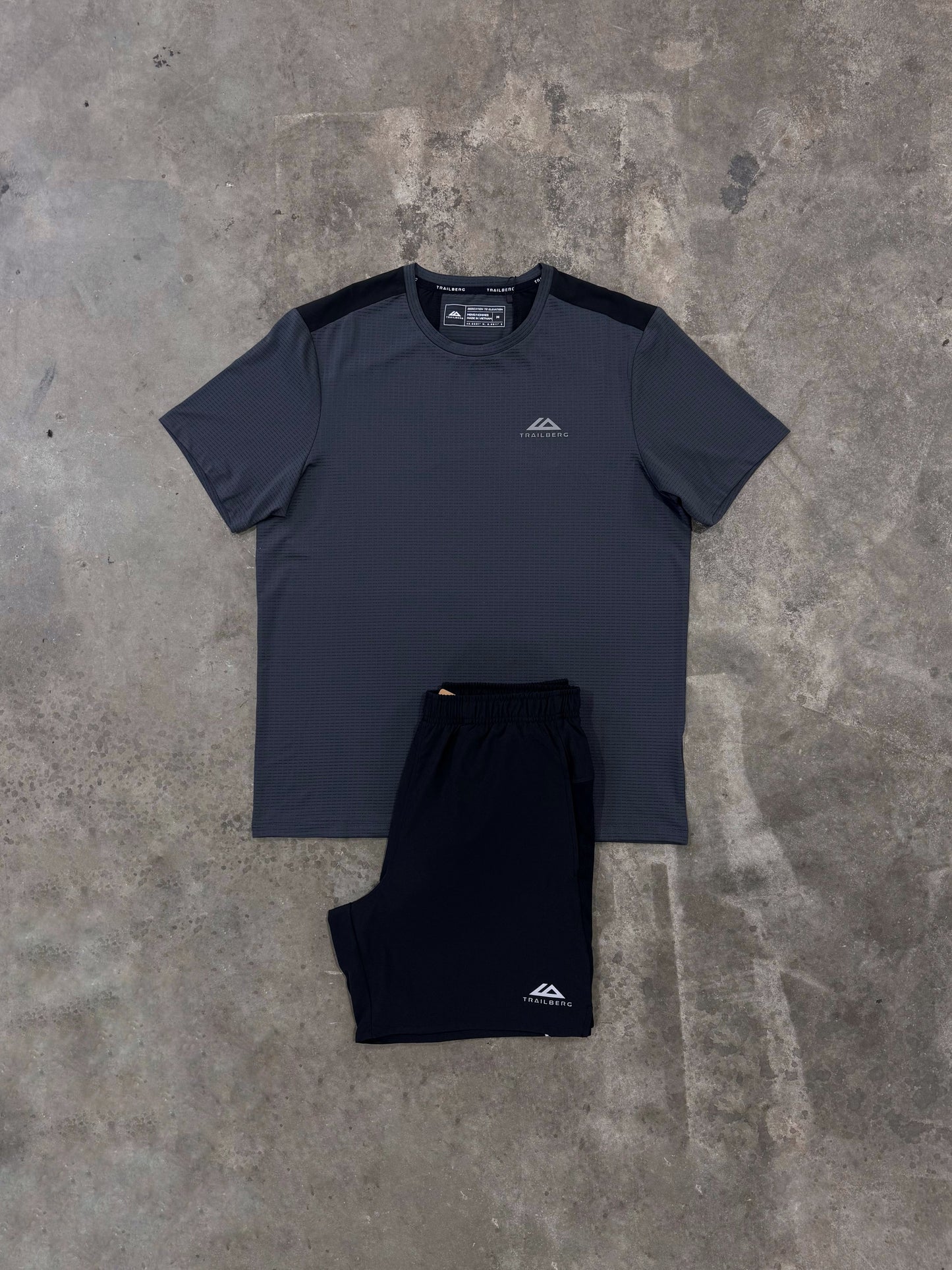 Trailberg Rapid Dash Volcano Set - T Shirt / Short