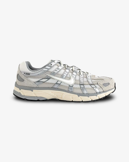 NIKE P-6000 LIGHT BONE SAIL PALE IVORY BLACK