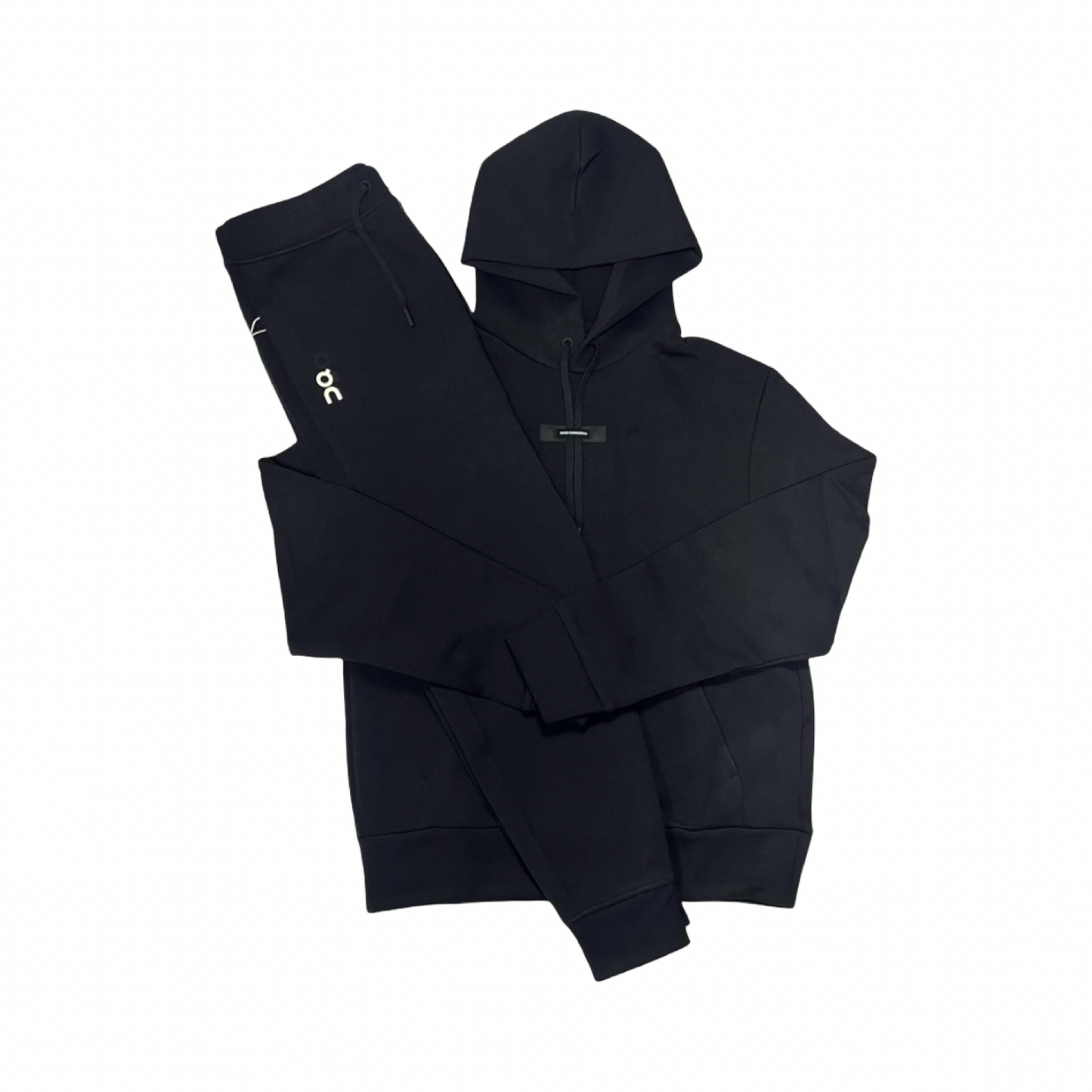 ON FOCUS TECH TRACKSUIT