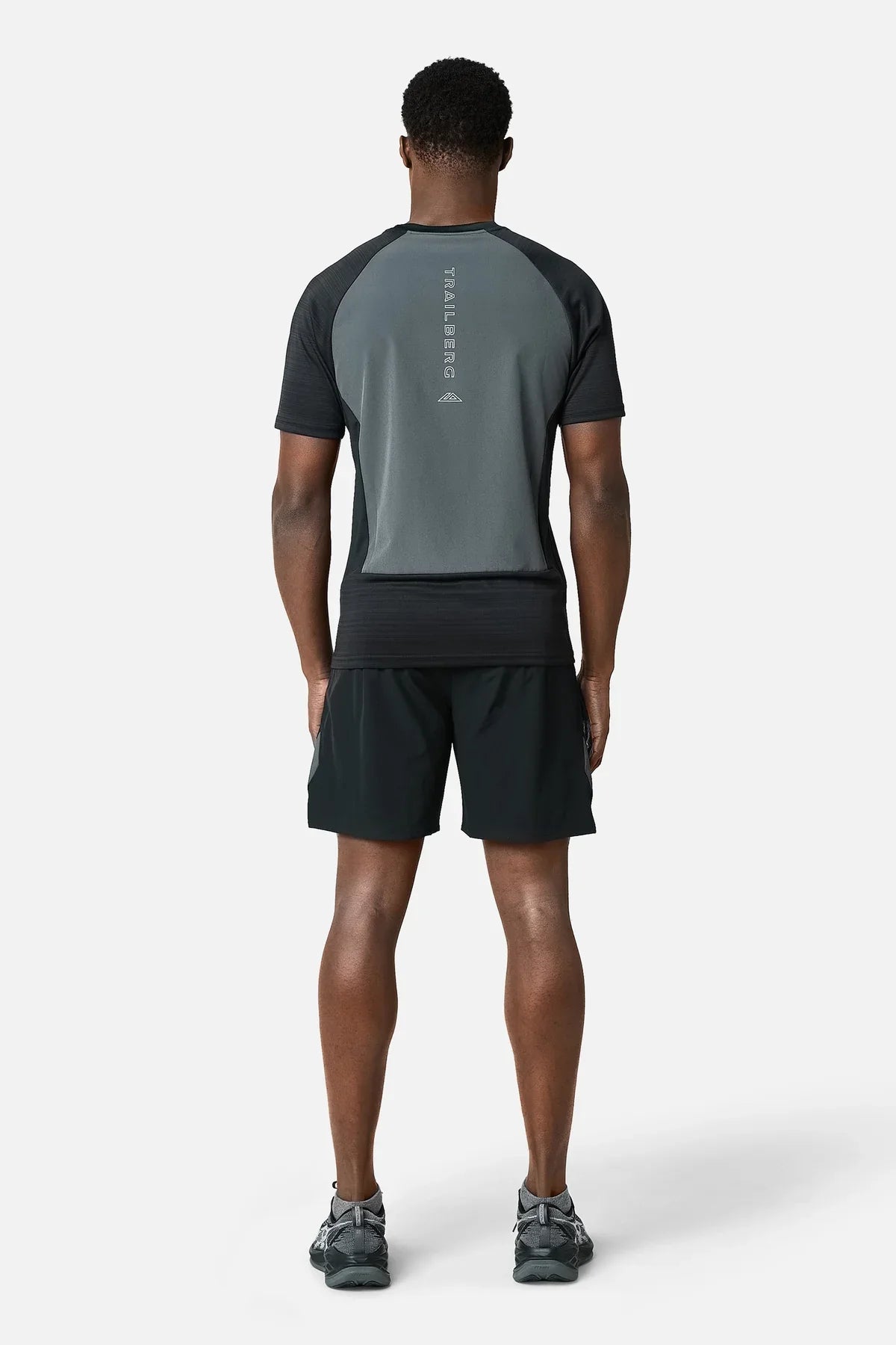 Trailberg SS26 Cloud Short - Black / Volcano Grey