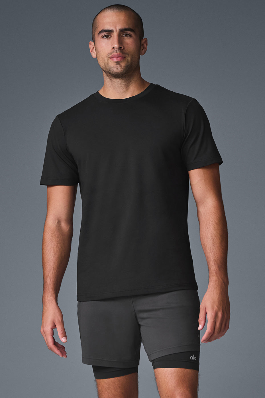 Alo Conquer Reform Crewneck Short Sleeve - Black