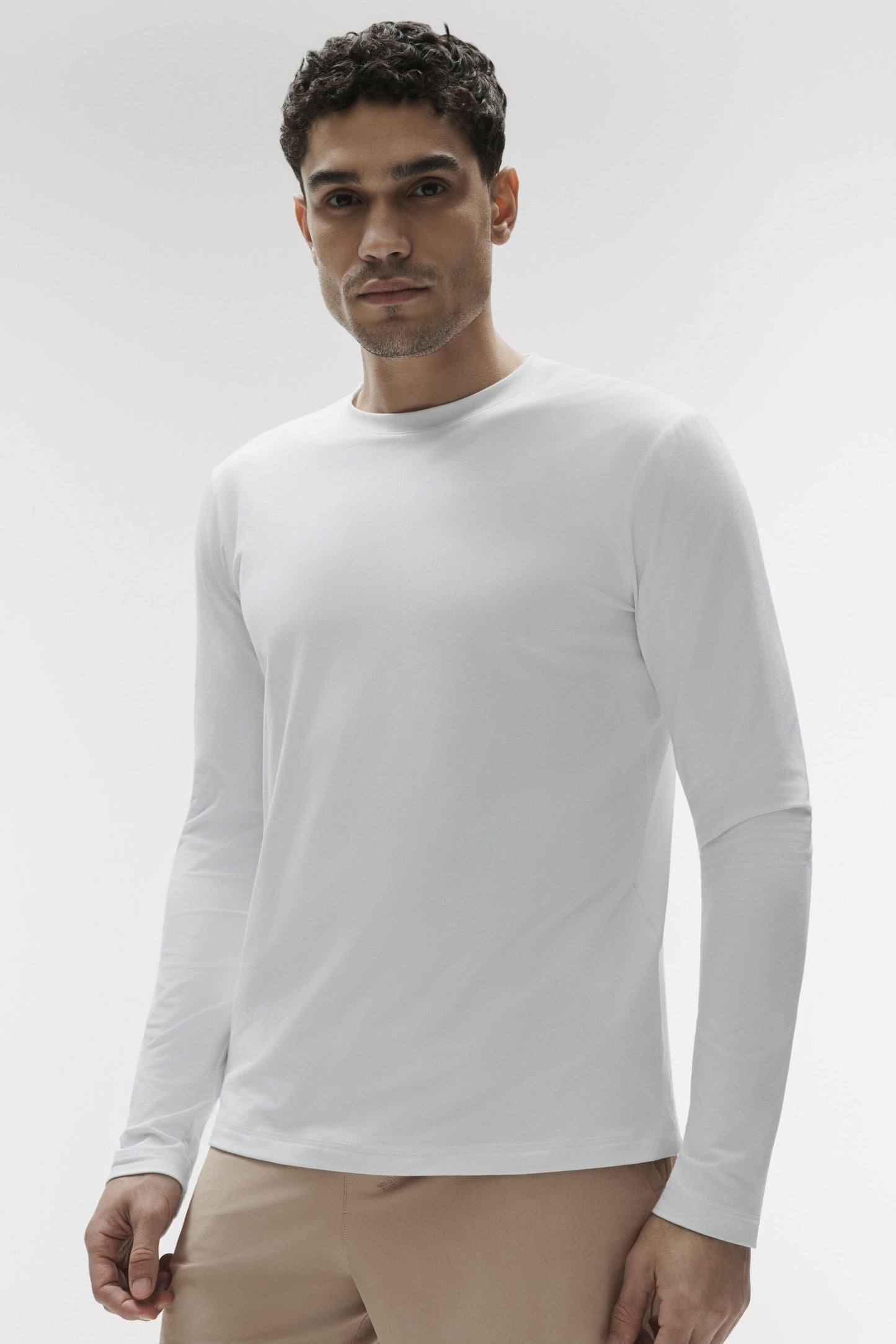 Alo Conquer Reform Crewneck Long Sleeve - White