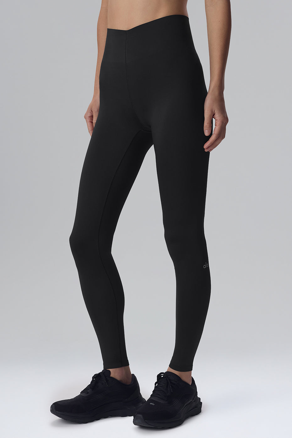 Alo Airlift Strength Extreme High-Waist 7/8 Legging - Black