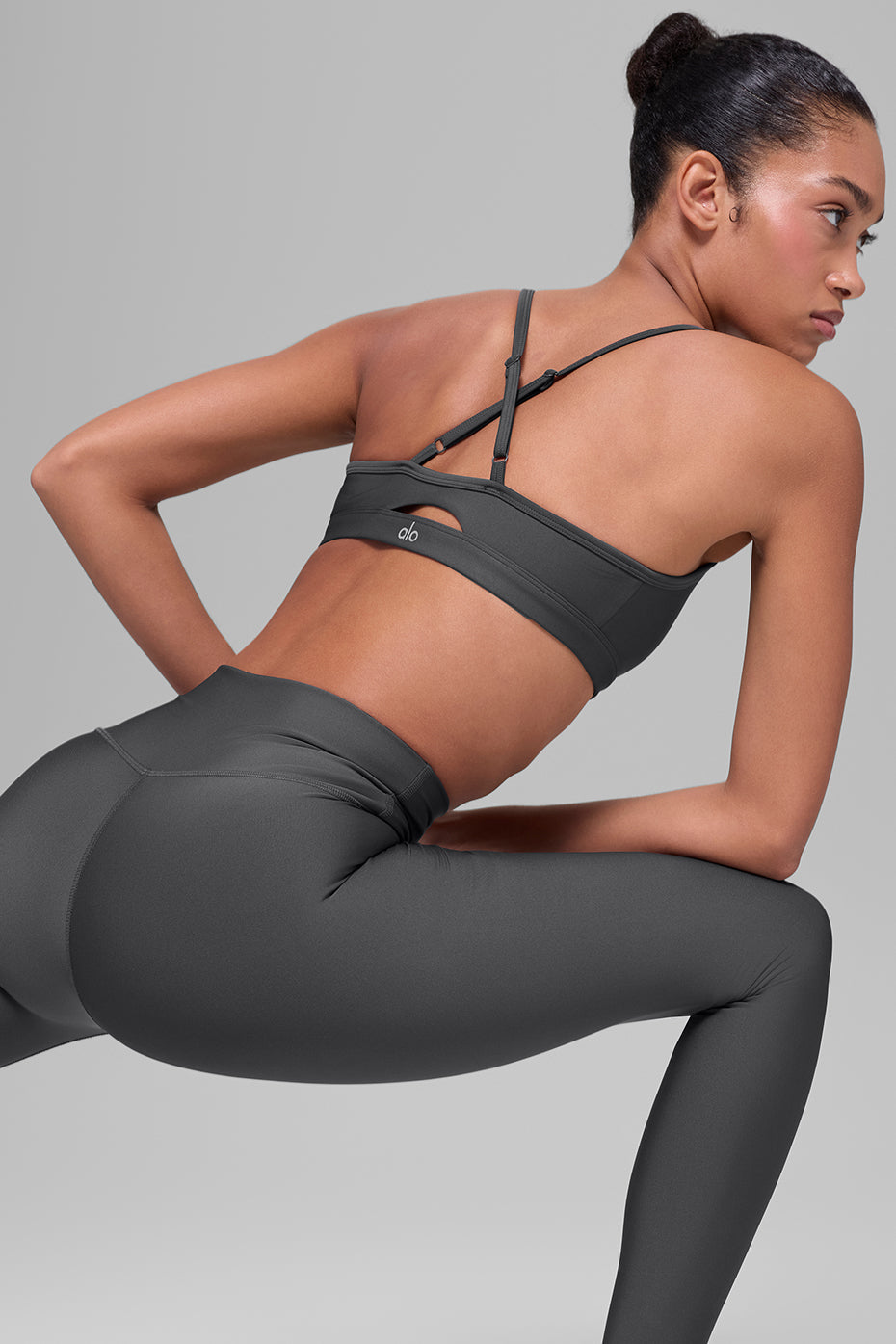 Alo Airlift Intrigue Bra - Anthracite